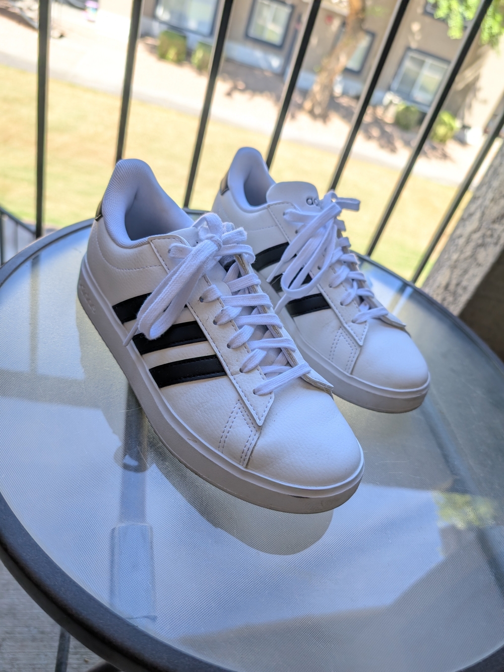 Adidas Women's Grand Court 2.0 Sneakers Size 6